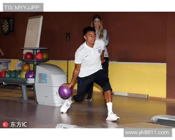 足球明星与飞镖的完美结合精彩图片展示让你领略运动魅力与风采