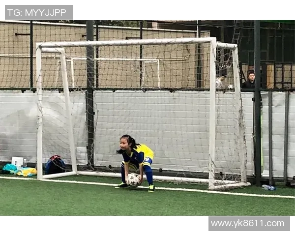 足球明星地下车库的秘密生活与训练日常揭秘