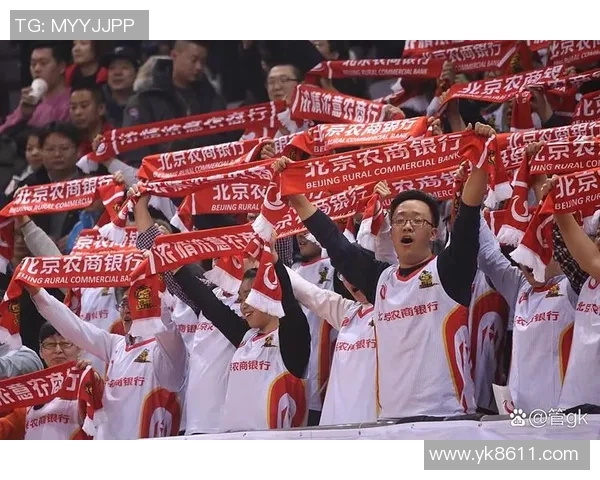 足球明星闪耀开幕式舞台展现激情与梦想的完美结合