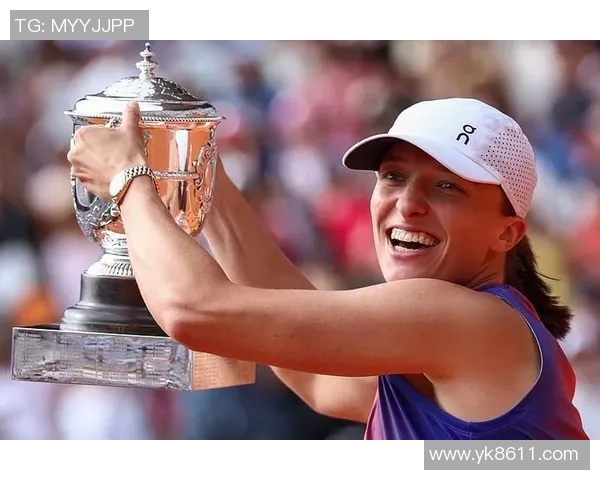 意大利足球明星推土机的传奇之路与辉煌成就解析