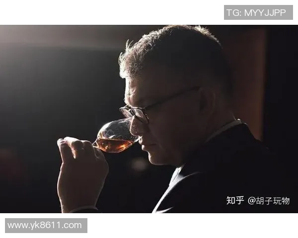 从辉煌到失落因不自律而跌落神坛的足球明星故事